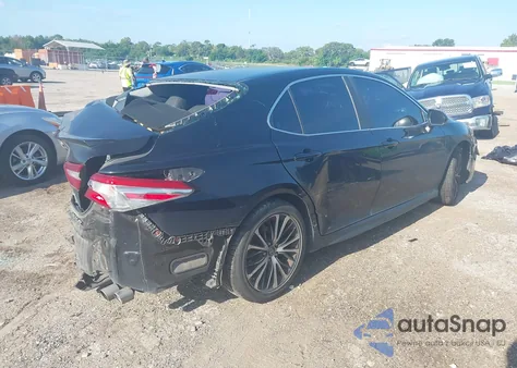 2018 Toyota Camry Se z USA, uszkodzony, nr VIN 4T1B11HK5JU635139